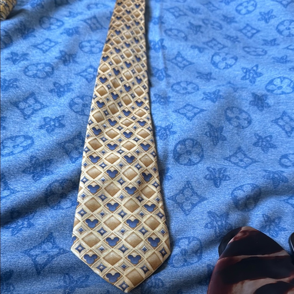 Disney 100% Silk Gold and Blue Geometric Tie EUC